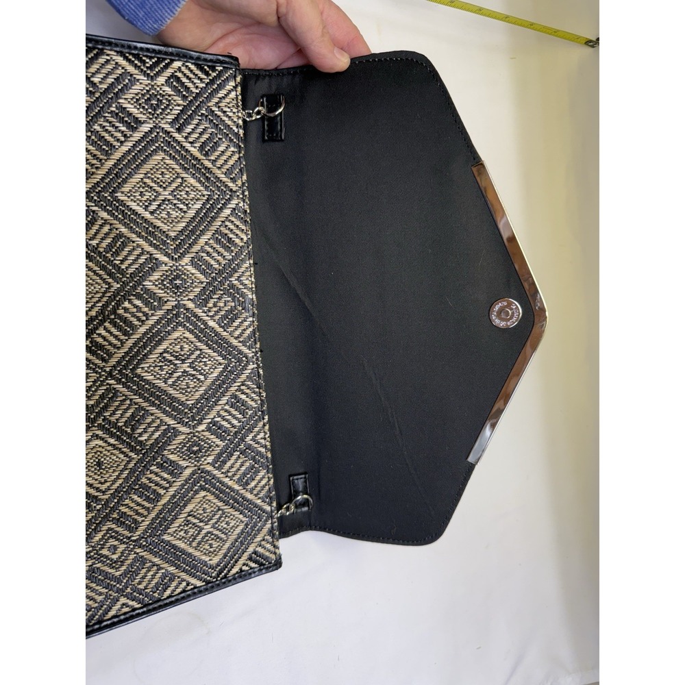 Poppie Jones Woven Rattan Black /Tan/ Purse Bag Clutch Silver Chain Snap Closure - Picture 9 of 12